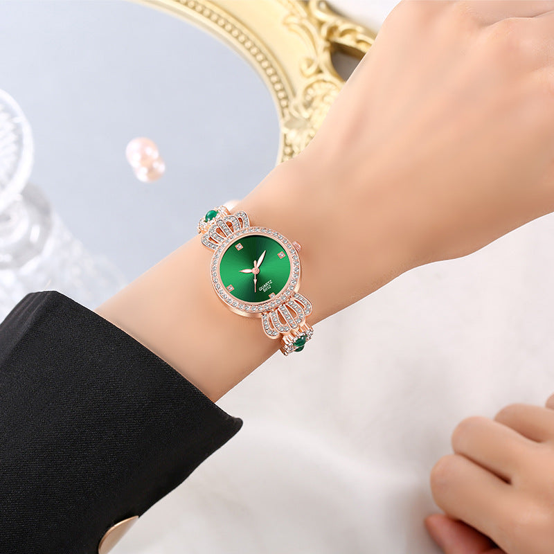 Relógio Feminino com Pedras Verdes - Luxo e Sofisticação