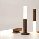 Luminária Bastão LED com Sensor de Movimento – Iluminação Automática e Recarregável!